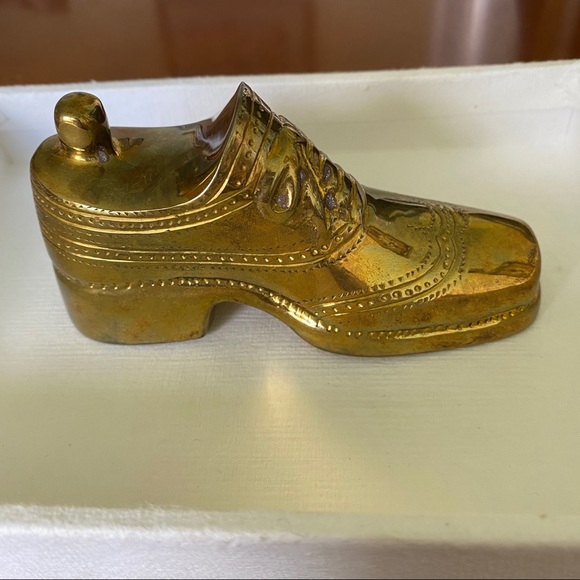 Jonathan Adler Shoe Bottle Opener Paperweight Os - Picture 3 of 5